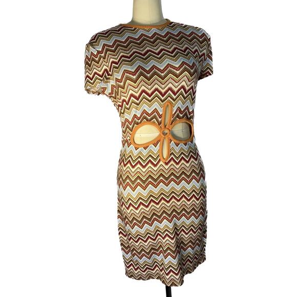 New Chevron 70s Style Orange Brown Cutout Dress Rue21 Women's Juniors Large - Picture 1 of 11